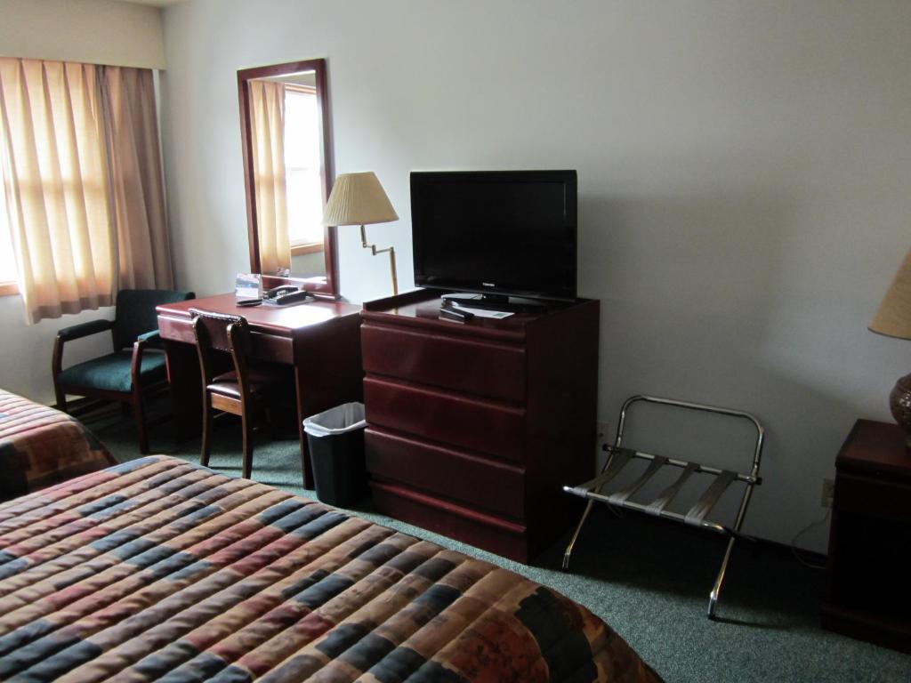 Aleeda Motel Prince Rupert Room photo